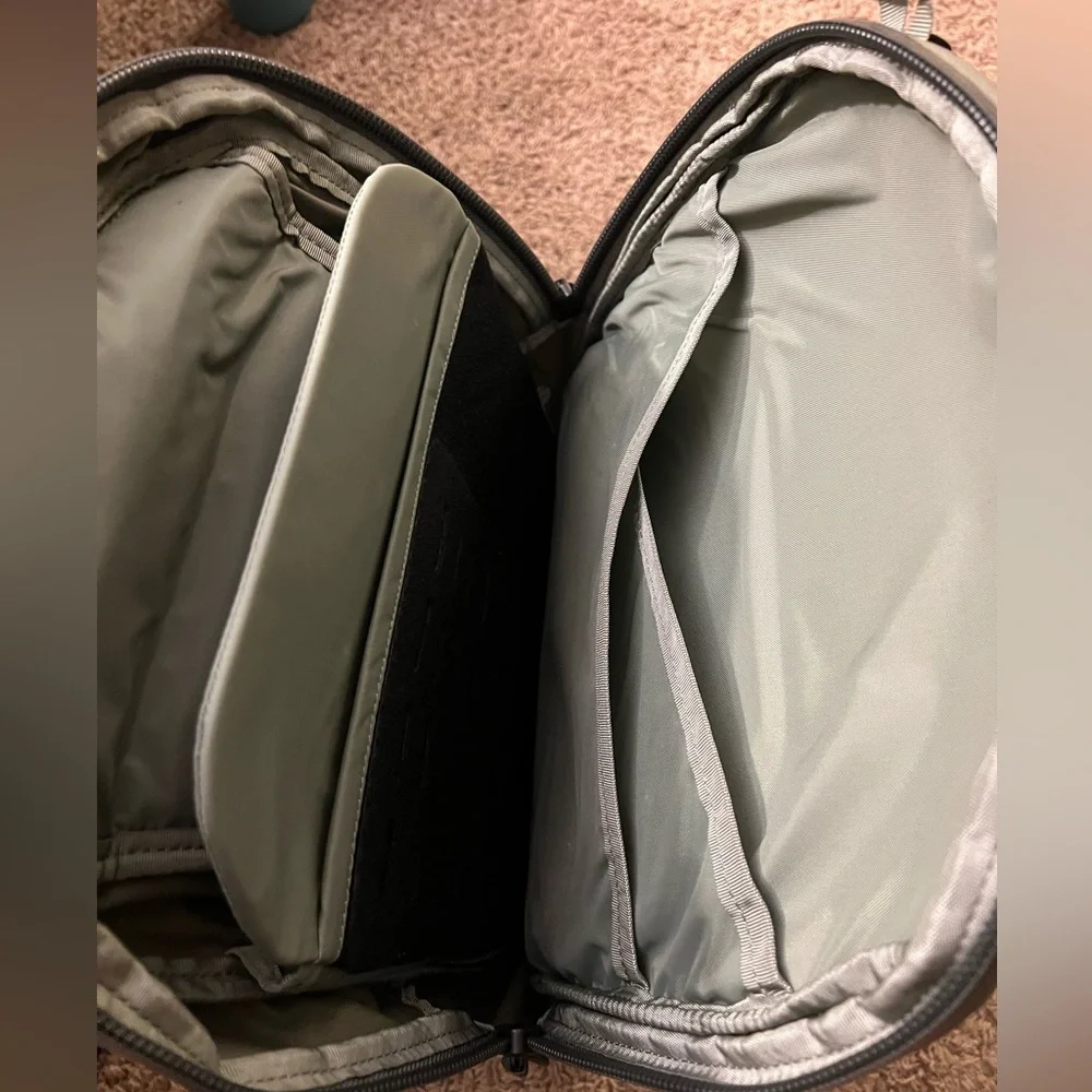 Mystery Ranch Rip Ruck 24 Backpack - Foliage - Picture 2 of 5